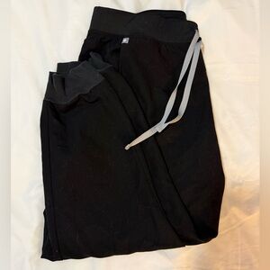 Figs 4XLP Black Jogger